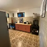 Hostel Elles